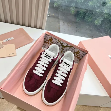 ミュウミュウ カジュアルシューズ