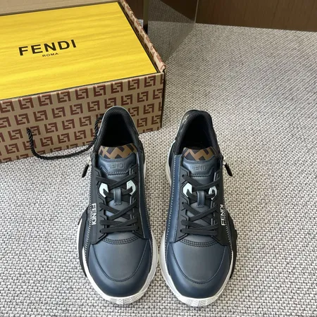フェンディ スニーカー