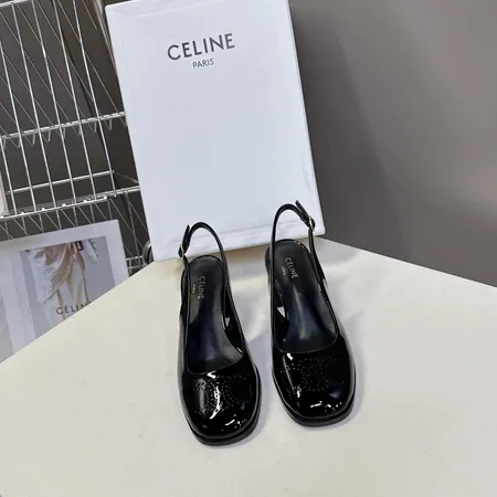 セリーヌ サンダル