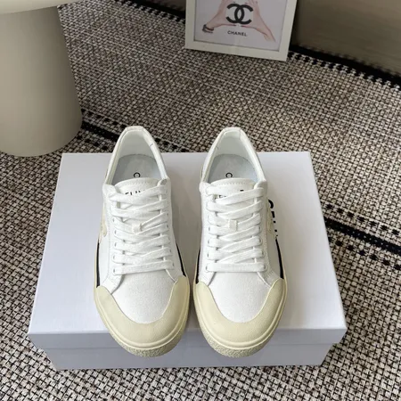 セリーヌ カジュアルシューズ