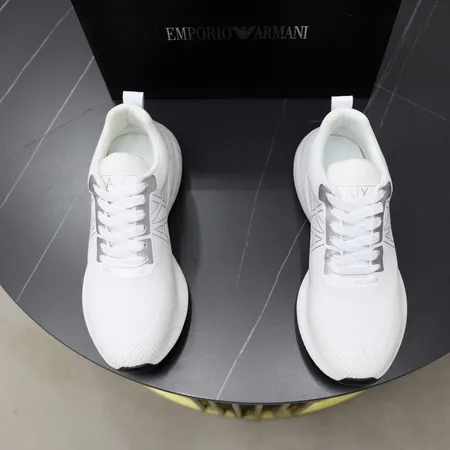 アルマーニ スニーカー