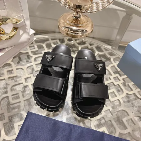 プラダ スリッパ