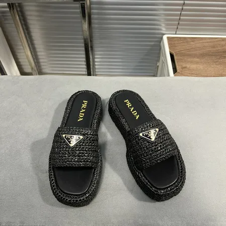 プラダ スリッパ