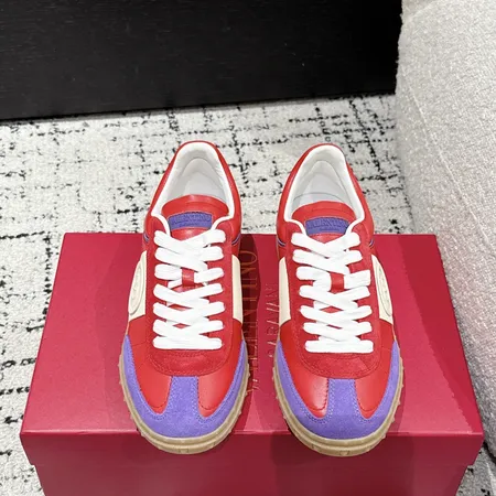 ヴァレンティノ カジュアルシューズ