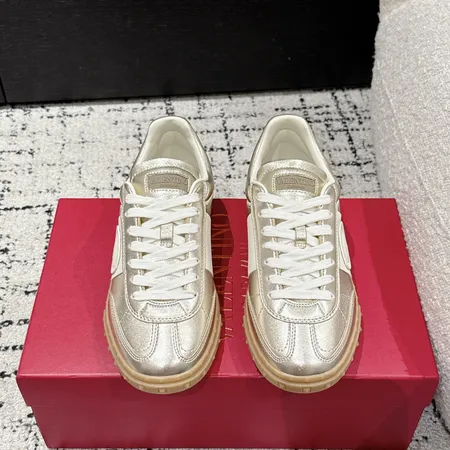 ヴァレンティノ カジュアルシューズ