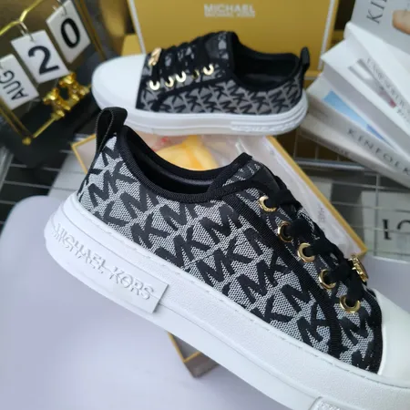 マイケルコース カジュアルシューズ