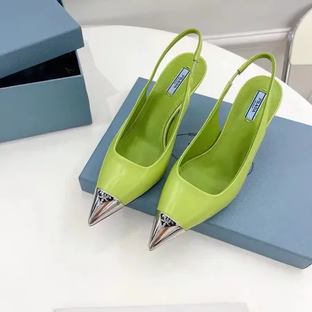 プラダ サンダル