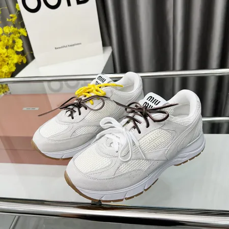 ミュウミュウ スニーカー