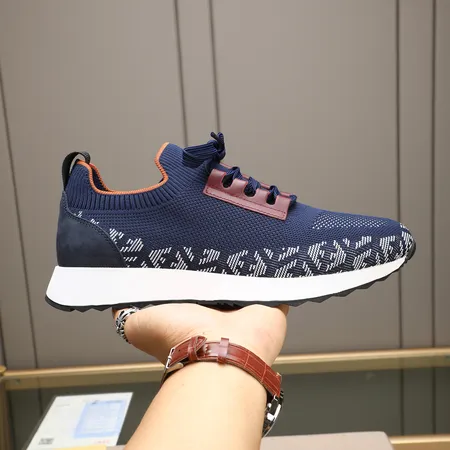 アルマーニ スニーカー