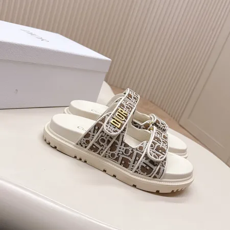 ディオール サンダル