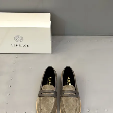 ヴェルサーチ カジュアルシューズ