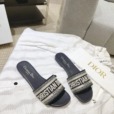 ディオール スリッパ