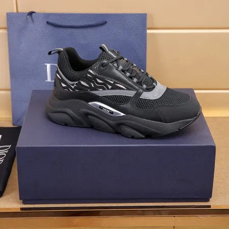 ディオール スニーカー