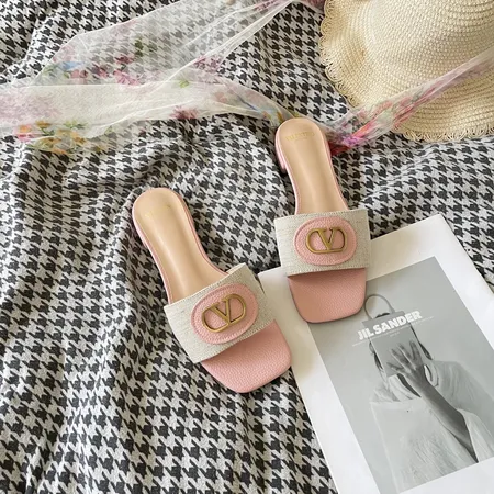 ヴァレンティノ スリッパ