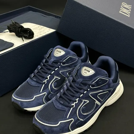 ディオール スニーカー