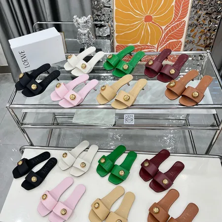 ロエベ スリッパ