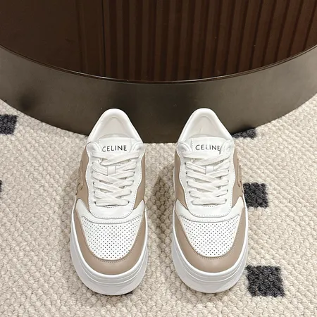 セリーヌ カジュアルシューズ