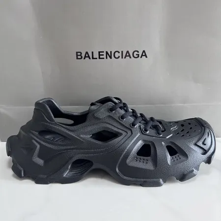 バレンシアガ サンダル