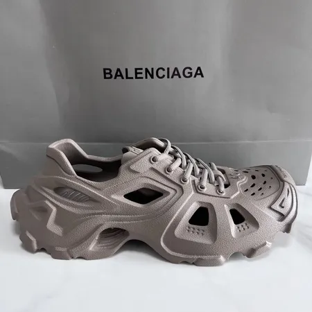 バレンシアガ サンダル