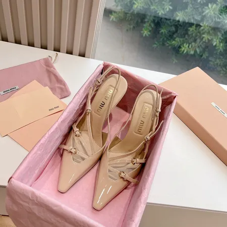 ミュウミュウ サンダル