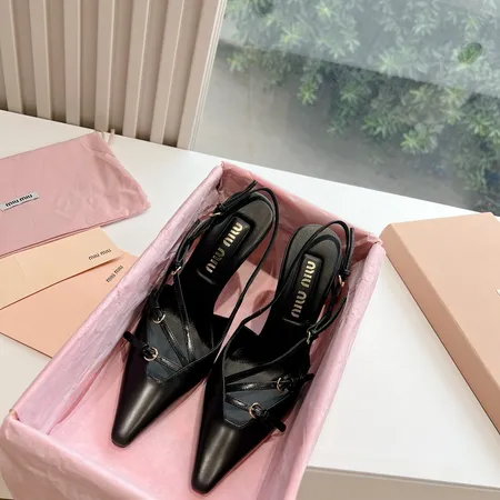 ミュウミュウ サンダル