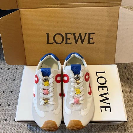 ロエベ スニーカー