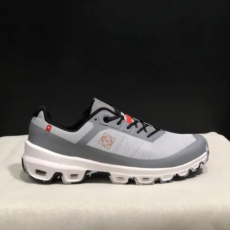 ロエベ スニーカー