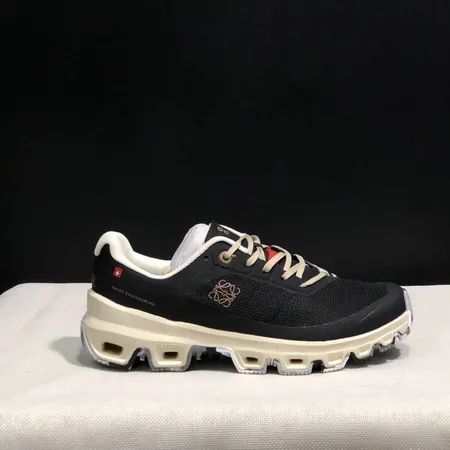 ロエベ スニーカー