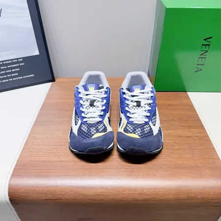 ボッテガ ヴェネタ カジュアルシューズ