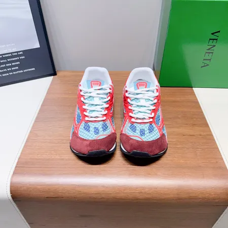 ボッテガ ヴェネタ カジュアルシューズ