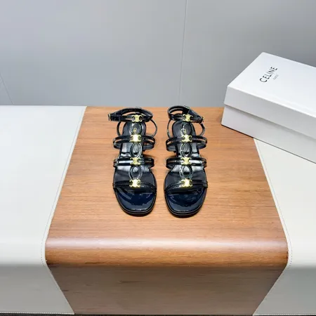 セリーヌ サンダル