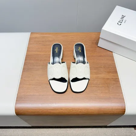 セリーヌ サンダル