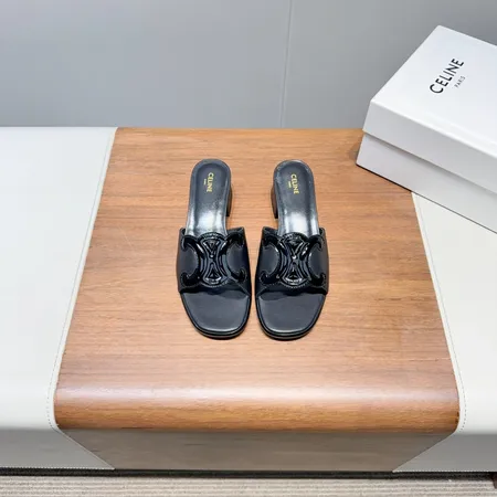 セリーヌ サンダル