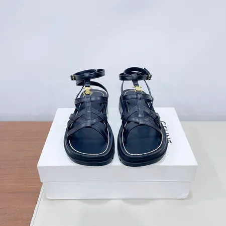 セリーヌ サンダル