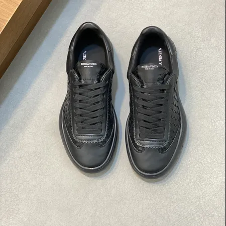 ボッテガ ヴェネタ カジュアルシューズ