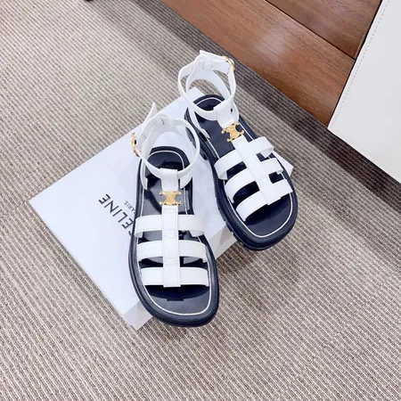 セリーヌ サンダル