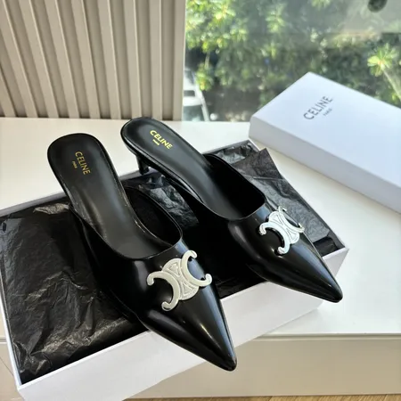 セリーヌ スリッパ