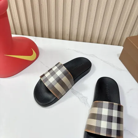 バーバリー ス スリッパ