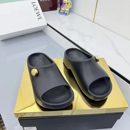 ロエベ スリッパ