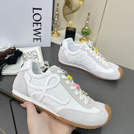 ロエベ カジュアルシューズ