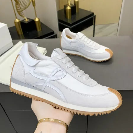 ロエベ カジュアルシューズ