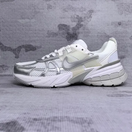 ナイキ スニーカー