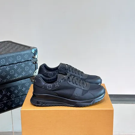 ルイヴィトン カジュアルシューズ