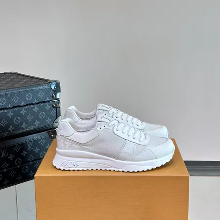 ルイヴィトン カジュアルシューズ