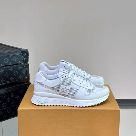 ルイヴィトン カジュアルシューズ