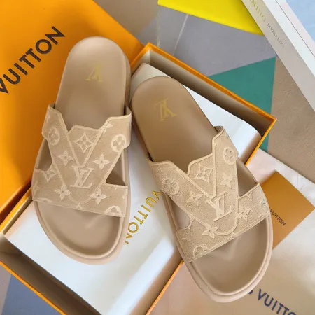 ルイヴィトン スリッパ