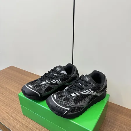 ボッテガ ヴェネタ カジュアルシューズ