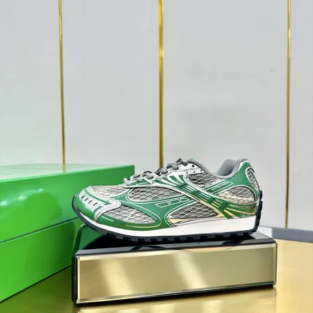 ボッテガ ヴェネタ スニーカー