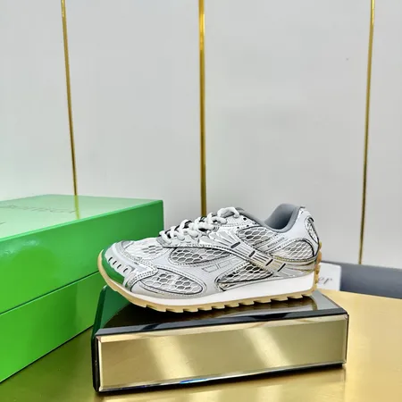 ボッテガ ヴェネタ スニーカー