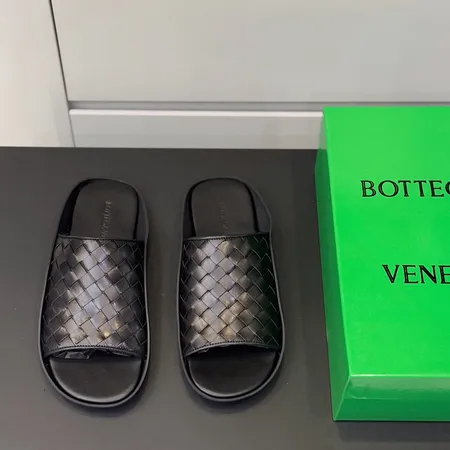 ボッテガ ヴェネタ スリッパ